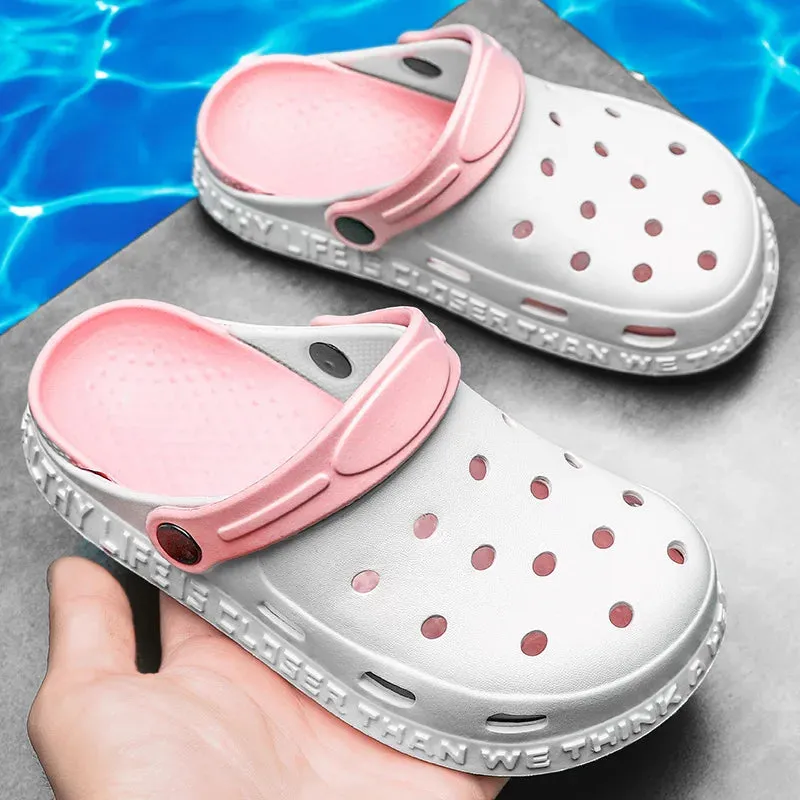 Children's Hole Summer Boys Anti-Slip Slippers Medium and Large Children's Beach Shoes Children's Comfortable Light Sandals