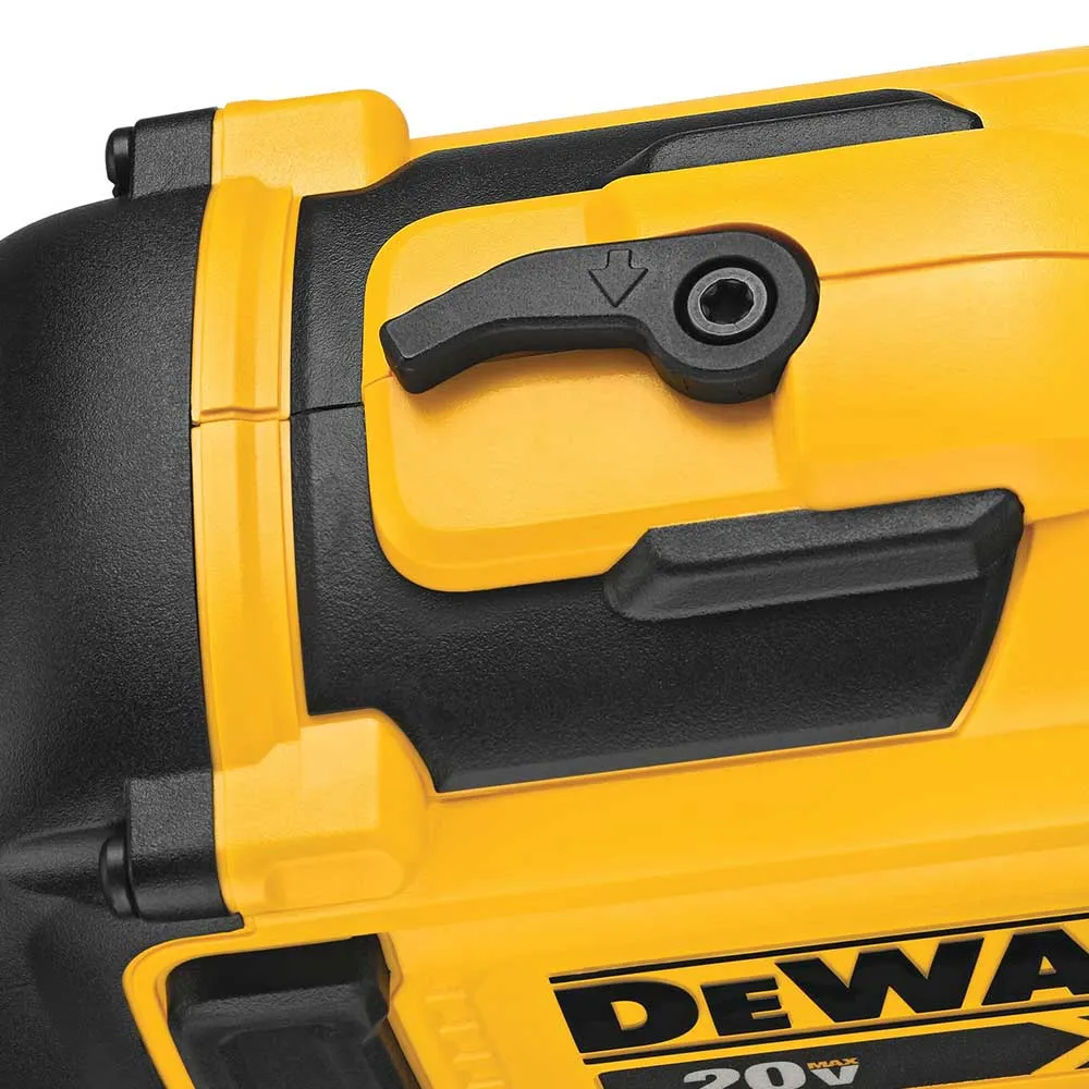 DeWALT DCN45RND1 20V 15 Degrees Lithium-Ion Cordless Coil Roofing Nailer Kit