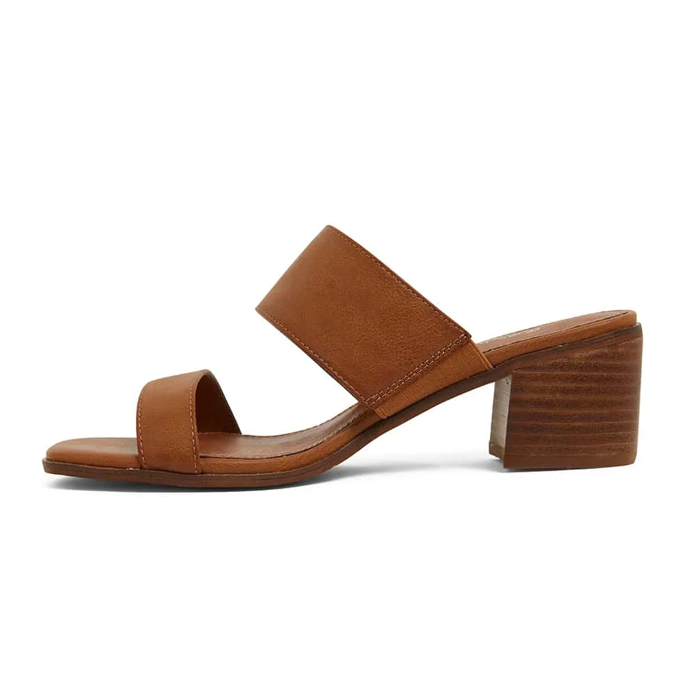 Edge Heel in Tan Smooth