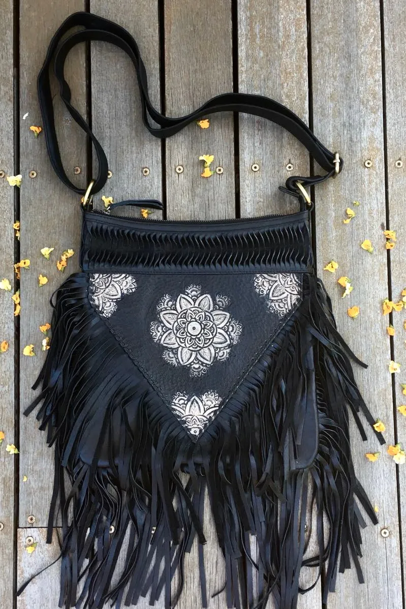 HAND TOOLED DETAILED FLOWER & FRINGE BAG VINTAGE BLACK