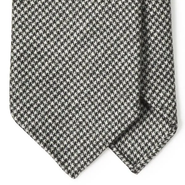 Silk Micro Houndstooth Hand-rolled Tie