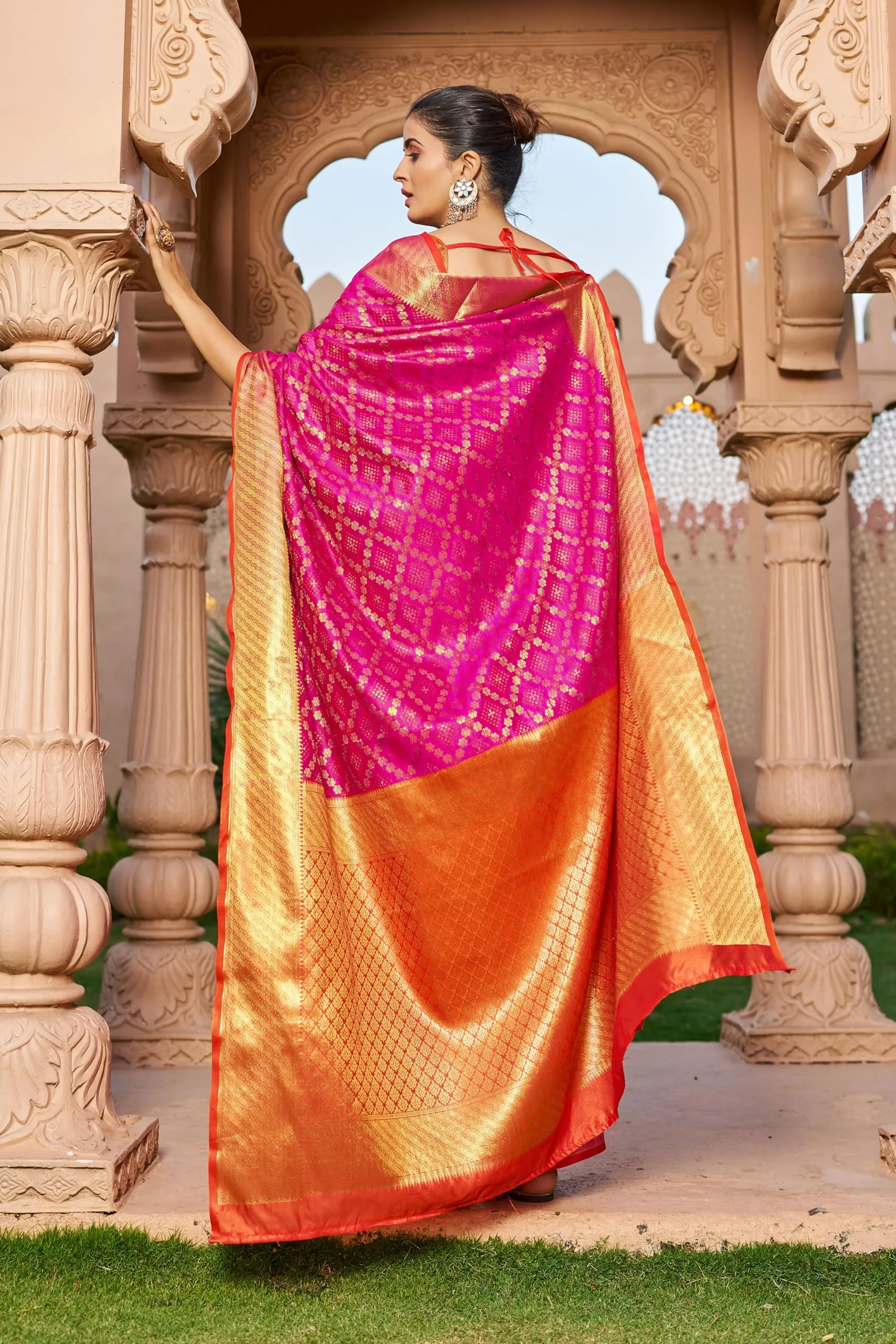 SWORNOF Women's Patola Silk Saree With Unstitched Boluse Piece (RANI)